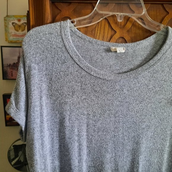 3/$15 Caution To The Wind Tie Front Soft Knit Cap Sleeve Top - Size M - Picture 3 of 15